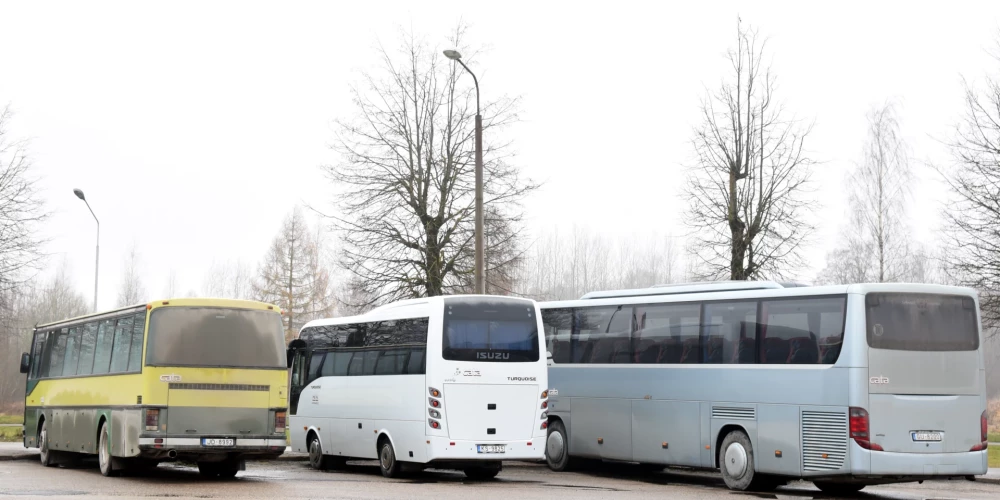Svētkos būs izmaiņas ap 500 reģionālo autobusu maršrutos
