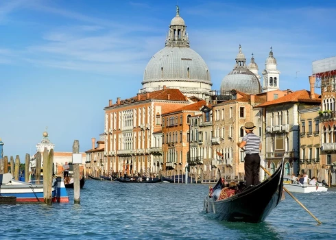 Tūristiem Venēcijā nākamgad būs jārēķinās ar ierobežojumiem un papildu izdevumiem