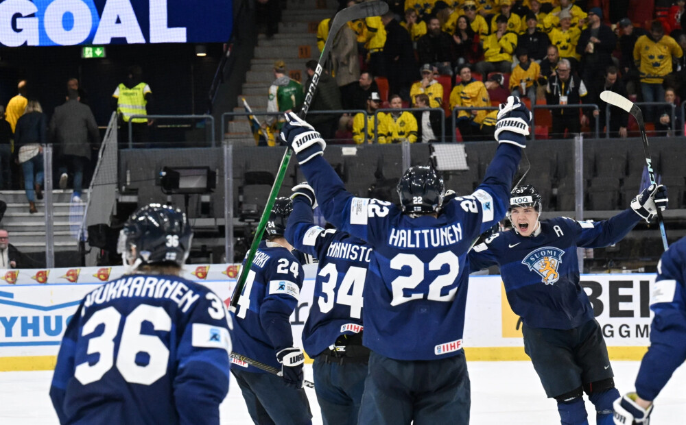 Somijas U-20 hokejisti sagādā zviedriem pirmo zaudējumu; ASV sagrauj slovākus