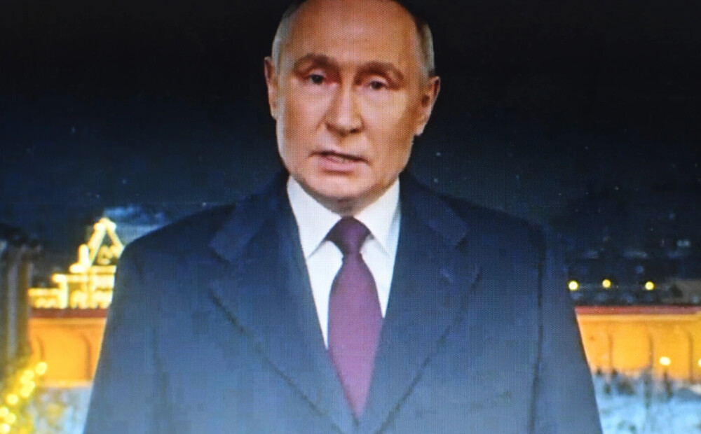 Putins Jaungada uzrunā piemin žēlsirdību un izturību. Kremlī ziņo, ka viņš to nepārrakstīja