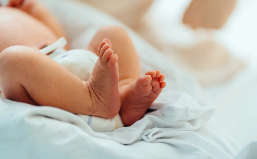 Jelgavas slimnīcā piecas minūtes pēc jaunā gada atnākšanas piedzimis puika