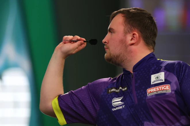 Lūks Litlers, kurš vien 21. janvārī svinēs savu 17. dzimšanas dienu, turpina pārrakstīt šautriņmešanas vēsturi.