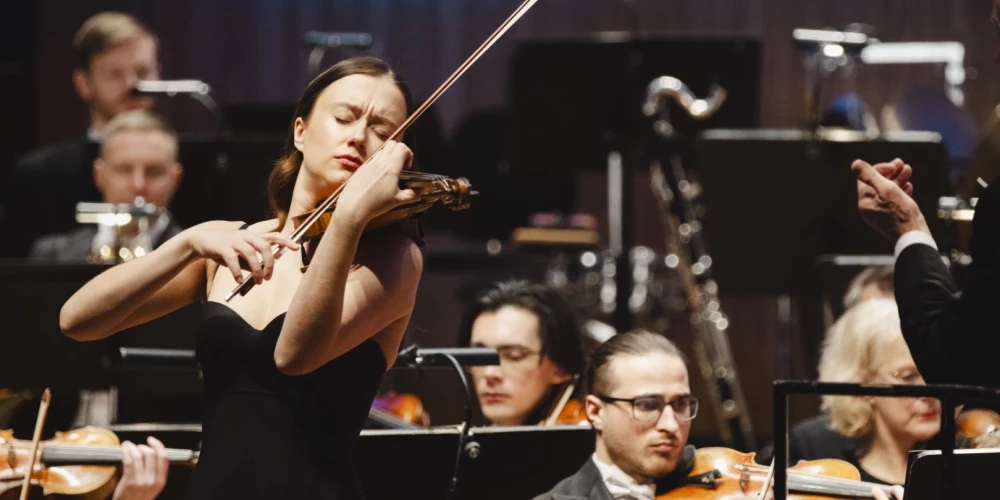 Vijolniece Kristīne Balanas.