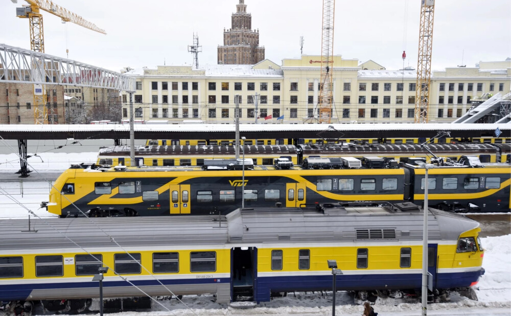 Kontakttīkla bojājuma dēļ trešdien kavējas vilcieni Jelgavas virzienā