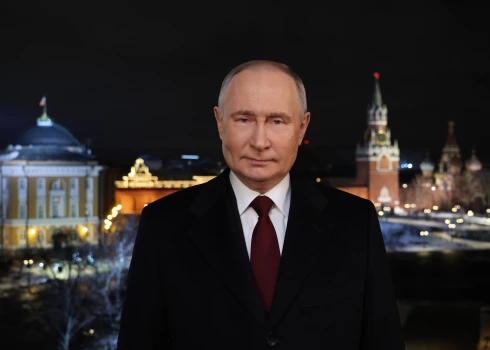 Aiz propagandas priekškara: Putins cenšas radīt "normalitātes" izjūtu