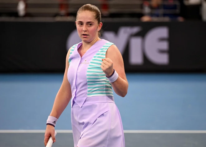 Ostapenko sasniedz Brisbenas "WTA 500" turnīra ceturtdaļfinālu