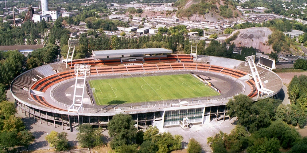 Kopumā "Šahtar" stadions var uzņemt 31 718 cilvēkus.