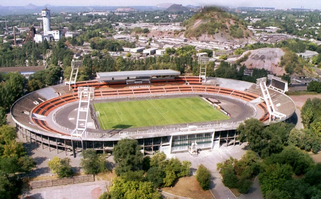 Kopumā "Šahtar" stadions var uzņemt 31 718 cilvēkus.