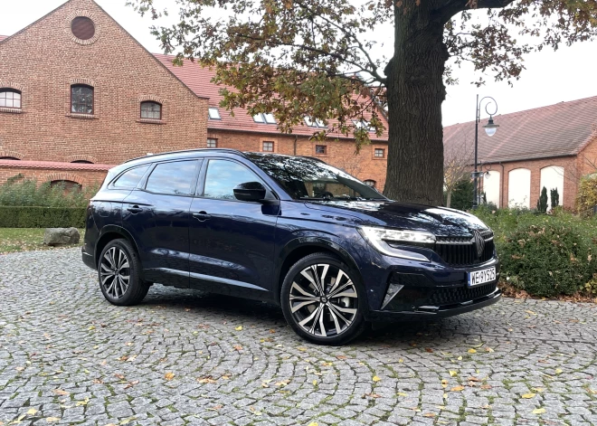 Minivena pārvērtības: testējam jauno "Renault Espace"