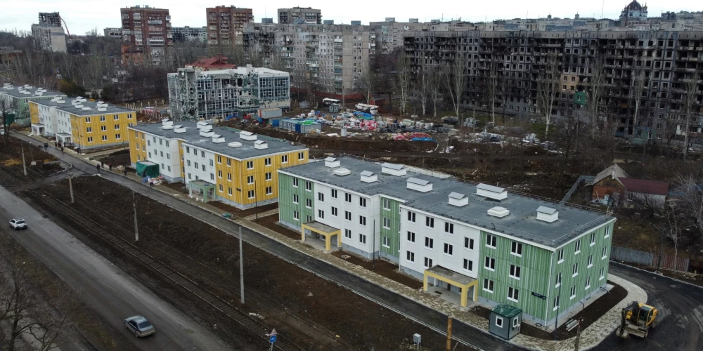 Krievu okupanti "atjauno" Mariupoli, kuru paši iznīcināja līdz pamatiem