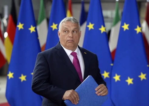 Как Виктор Орбан захватил власть в Венгрии, использует тактику Путина и не боится идти на открытую конфронтацию с ЕС