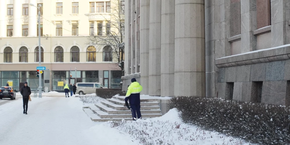 Saņemot drošības dienestu izvērtējumu, kas norāda uz iespējamiem draudiem sabiedrības drošībai šāda piketa norises laikā, Rīgas pilsētas izpilddirektors Jānis Lange lēma aizliegt Palestīnas atbalsta mītiņa rīkošanu.