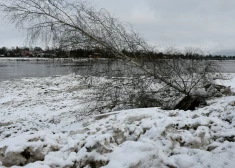 Pļaviņu ūdenskrātuvē un Daugavā pie Jēkabpils gaidāma ledus un vižņu masu kustība
