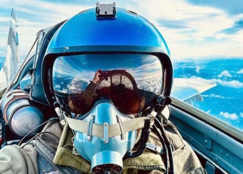 Frontē gājis bojā 23 gadus vecs Ukrainas pilots "Blue Helmet". Kas par viņu zināms?