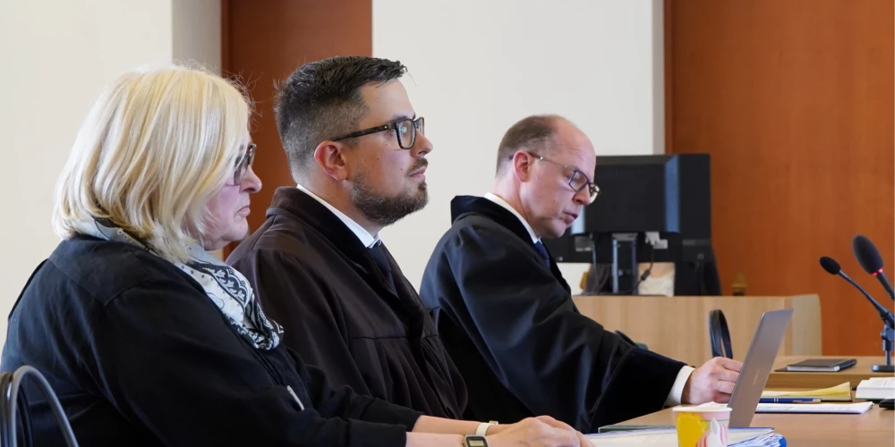 Kārtējā tiesas sēde Bunkus slepkavības krimināllietā beigusies bez liecinieku nopratināšanas

