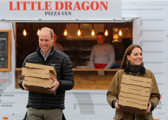 Bejonsa, Teilore Svifta, Gordons Remzijs un citas slavenības, kam ļoti garšo pica