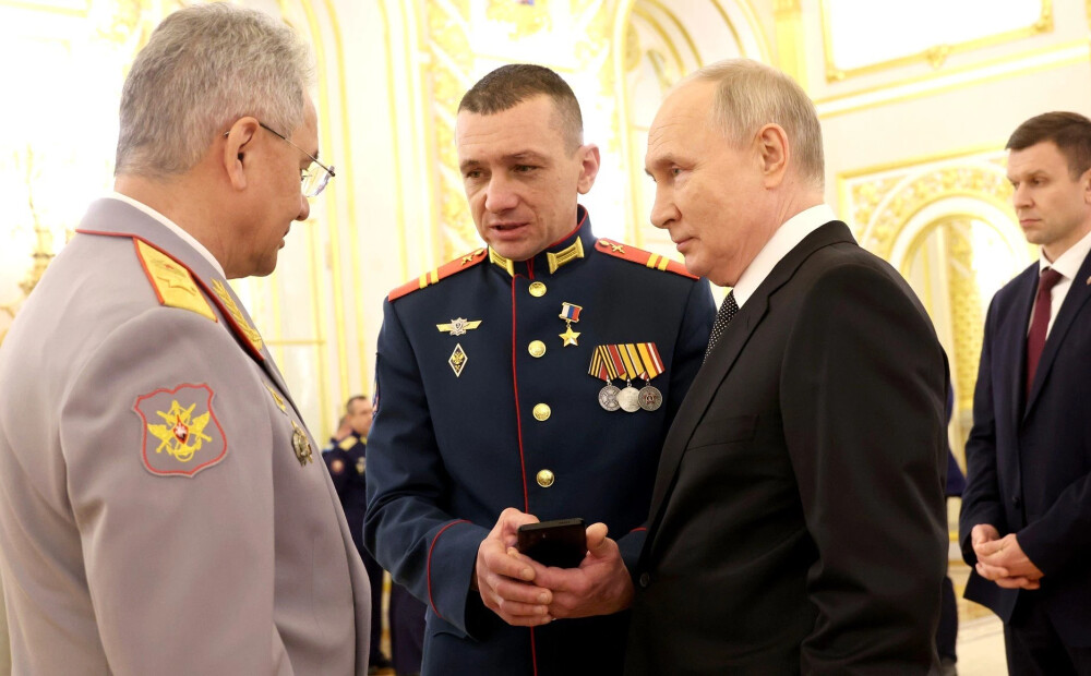 Putins pažēlojies, ka viņu neatpazīst skolasbiedri un draugi