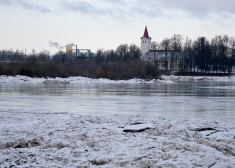 Sinoptiķi brīdina par iespējamiem plūdiem atsevišķos Daugavas posmos