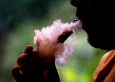 No nākamā gada aizliegti tabakas aizstājējprodukti, kas satur aromatizētājus

