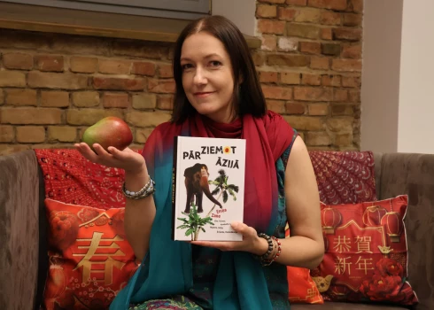Ceļojumu blogere Zane Eniņa ar jaunāko grāmatu “Pārziemot Āzijā” mudina kravāt somas