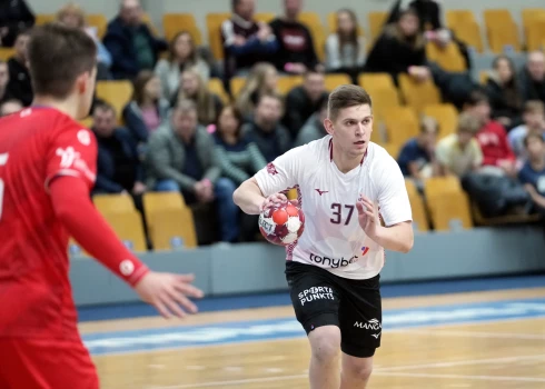 Latvijas handbola izlasei svarīga uzvara Eiropas čempionāta priekškvalifikācijas pirmajā spēlē 