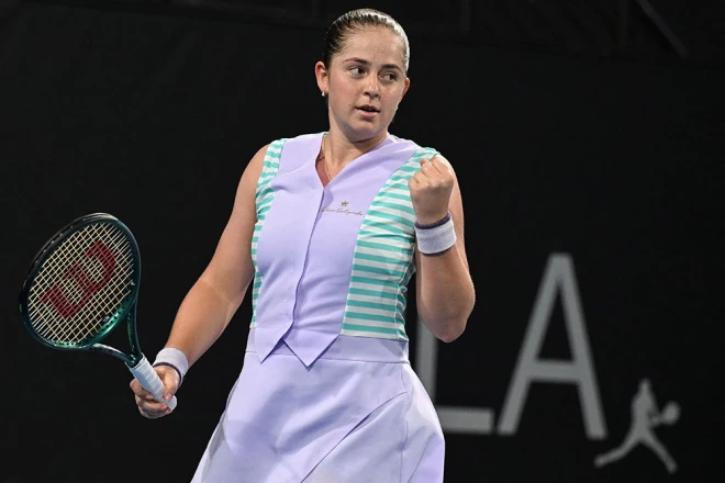 Visā mačā Aļona Ostapenko uzvarēja 65 no 113 izspēlēm.