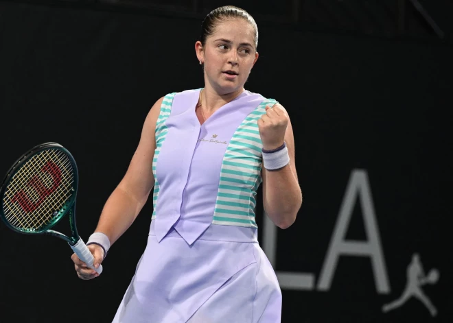 Ostapenko pirms "Australian Open" atgriežas WTA ranga pirmajā desmitniekā