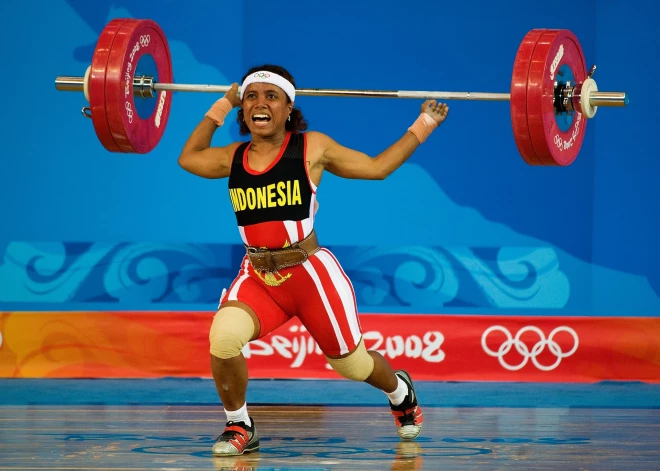 43 gadu vecumā, zaudējot cīņu slimībai, ar ko sirga visu mūžu, mirusi Indonēzijas sporta leģenda