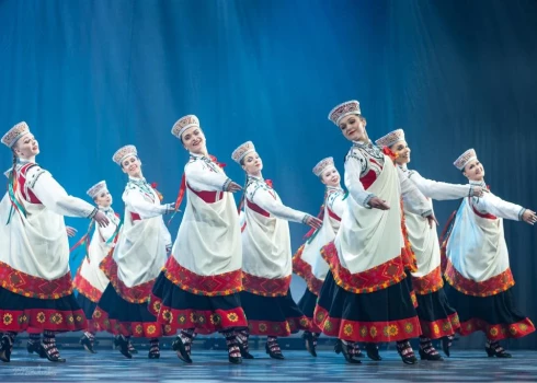Tas ir jāredz! Labākie deju kolektīvi vērienīgā latviešu skatuviskās dejas koncertā “Soļi rakstos”