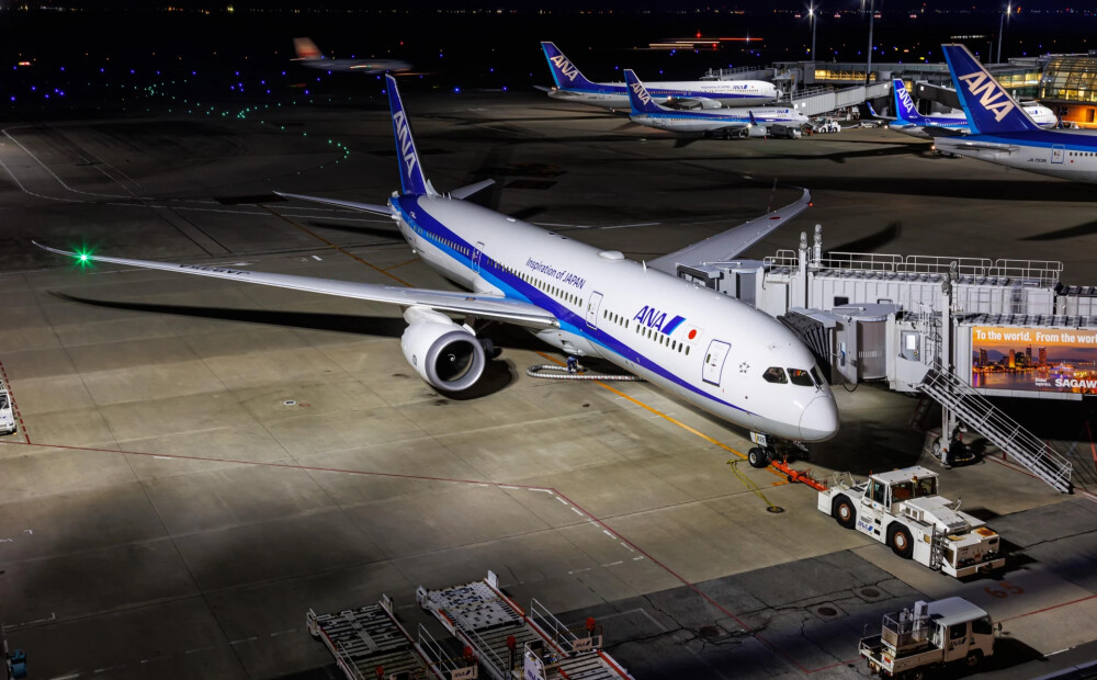 Pasažieru lidmašīnā Japānā piedzīvots kārtējais dramatiskais incidents