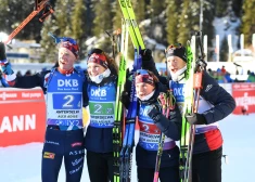 Latvijas biatlonisti Pasaules kausa posmā jauktajā stafetē tiek apdzīti par apli un ieņem 23.vietu
