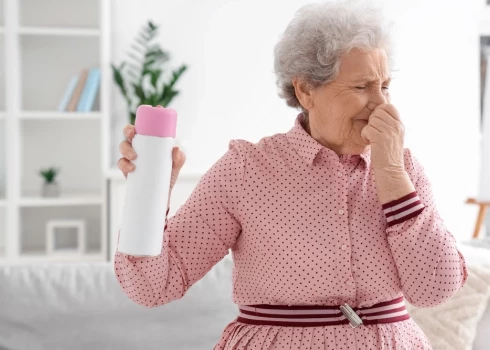 В каком возрасте от женщины начинает "пахнуть старушкой"? Все происходит гораздо раньше, чем принято считать