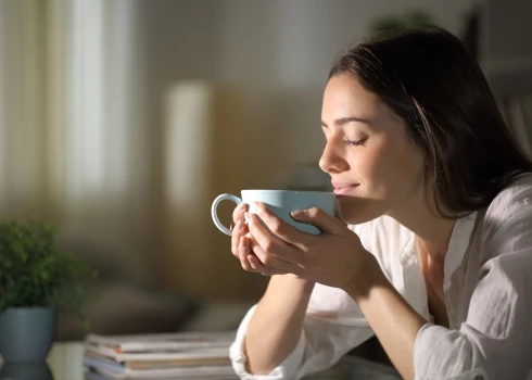 Viļņas Universitātes profesors skaidro, kādos gadījumos kafiju labāk nedzert