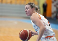 "TTT Rīga" Baltijas līgas mačā uzvara Klaipēdā; Liepājas basketbolistēm neveiksme savā laukumā