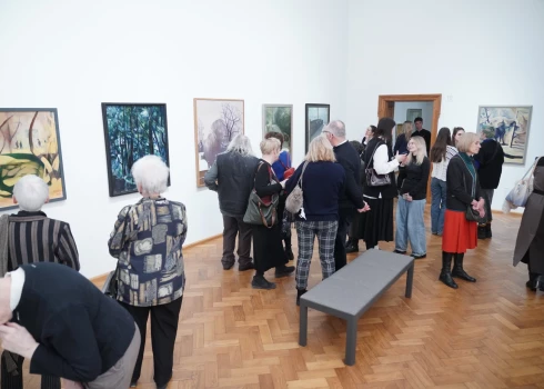 Mākslinieces Birutas Delles izstādes "Gleznot katru dienu" atklāšana (foto: Mārtiņš Ziders)