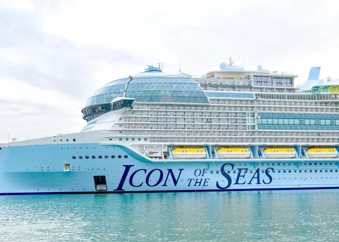 Pirmajā ceļojumā devies pasaulē lielākais kruīza kuģis "Icon of the Seas"