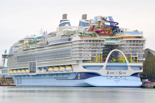 Pasaulē lielākais kruīza kuģis "Icon of the Seas".