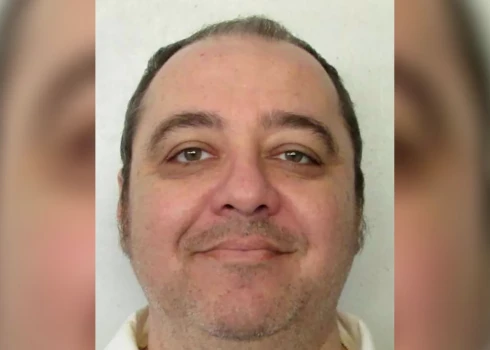 Кеннет Смит, первый заключенный, казненный путем удушья азотом.