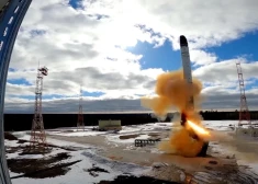 Krievijas kodolraķetes "Sarmat" palaišana. 