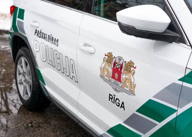 Rīgas pašvaldības policijas jaunais auto.