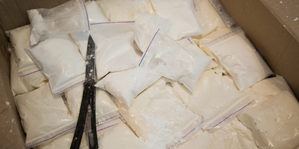 В Эстонии в двух морских контейнерах обнаружили почти 100 кг кокаина