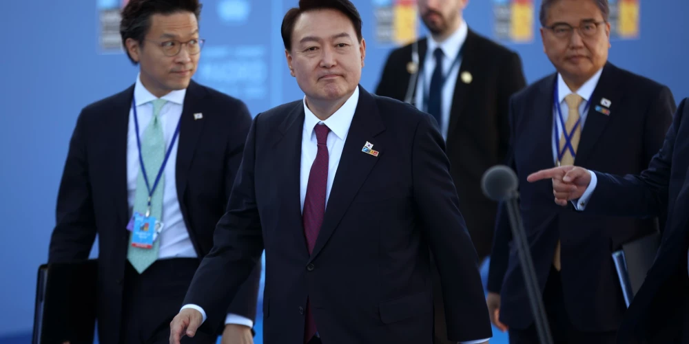 Dienvidkorejas prezidents brīdina par Phenjanas iejaukšanos vēlēšanās
