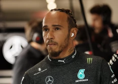 Hamiltons nākamgad varētu pārcelties uz "Ferrari"