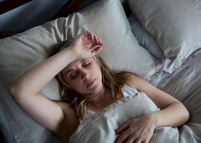 4 menopauzes simptomi, par kuriem daudzas sievietes pat nenojauš