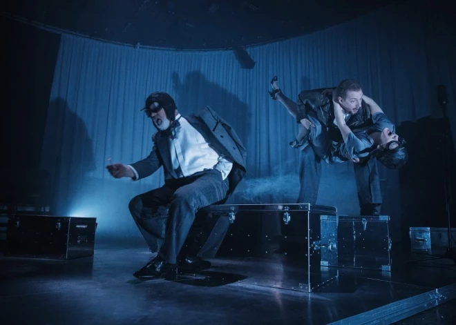 2. februārī teātra Apaļajā zālē pirmizrāde dramaturģes Justīnes Kļavas radītajai lugai “Konsuela Sent-Ekziperī” Henrija Arāja režijā. Stāsts par lidotāja grāfa Antuāna Sent-Ekziperī liktenīgo sievieti Konsuelu, kura, kā uzskata, ir ierakstīta kaprīzajā un egocentriskajā Rozes tēlā Sent-Ekziperī slavenākajā darbā “Mazais princis”.