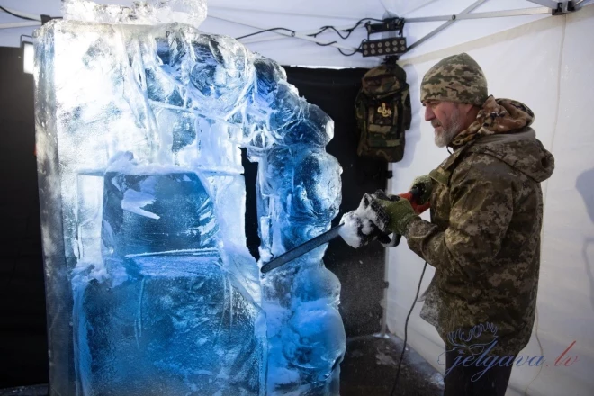 Фестиваль ледовых скульптур в Елгаве. (Фото: город Елгава)