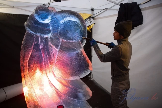 Фестиваль ледовых скульптур в Елгаве. (Фото: город Елгава)