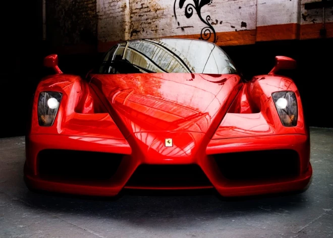 "Ferrari" peļņa pērn pirmo reizi pārsniegusi miljardu eiro