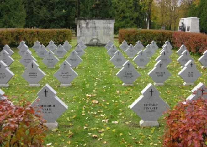 Россия выразила протест Эстонии в связи с планами перезахоронить останки советских военных