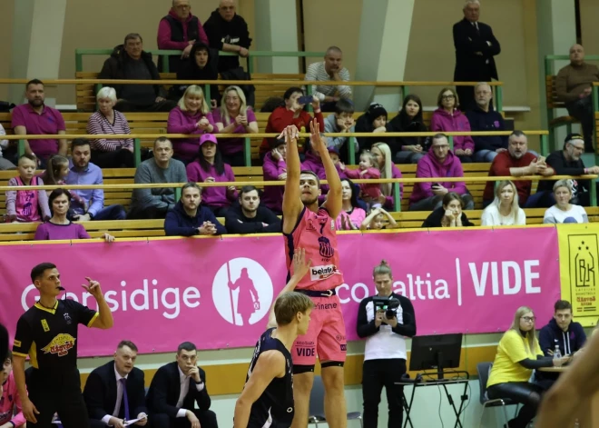 "Rīgas Zeļļu" basketbolisti un gripa salauž "Liepāju" Latvijas kausa pusfināla atbildes spēlē